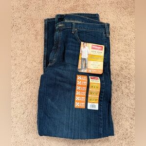 Wrangler Men’s Relaxed Fit Dark Blue Jeans